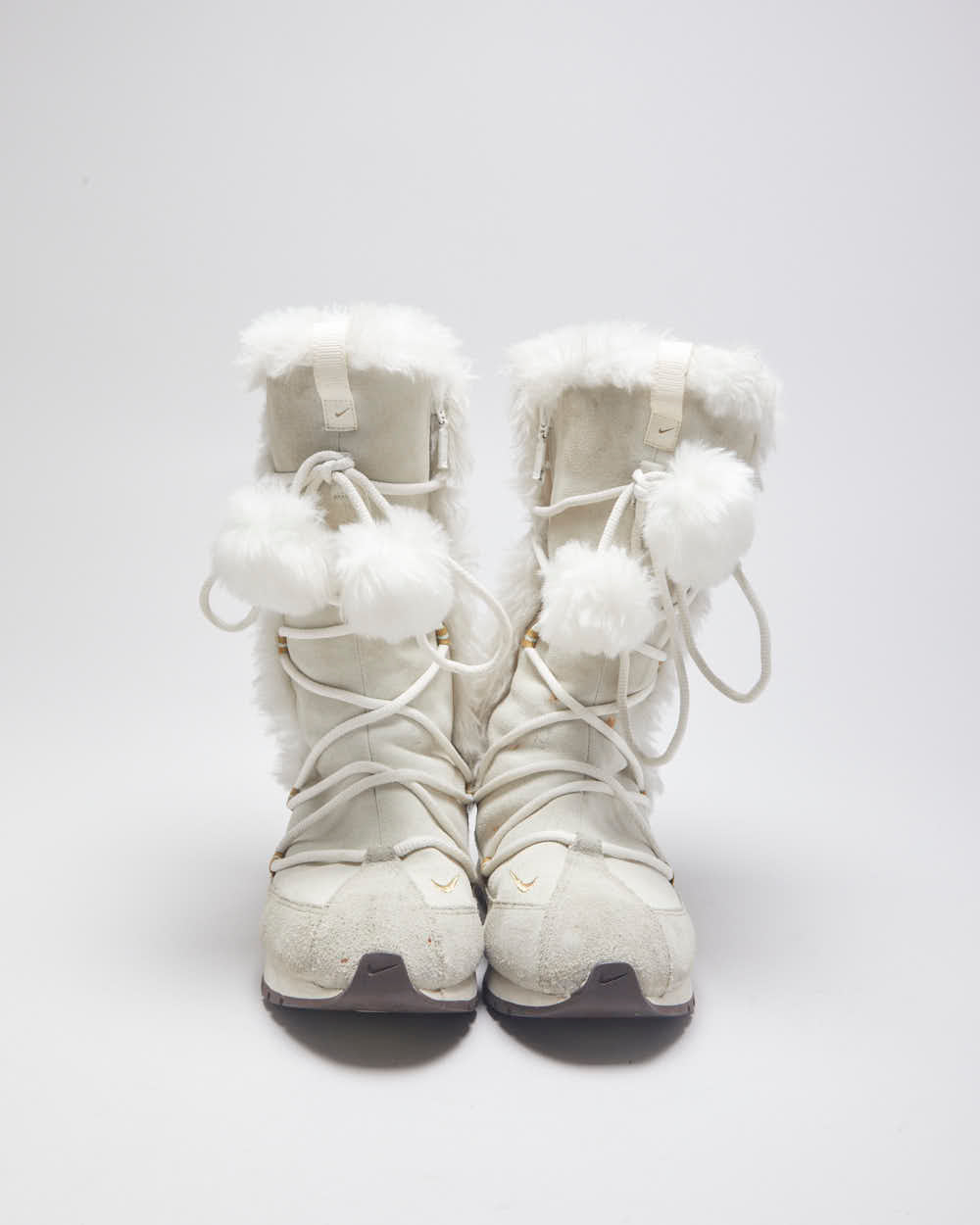 Vintage Nike Y2K Faux Fur Pom Pom Boots - UK 4.5