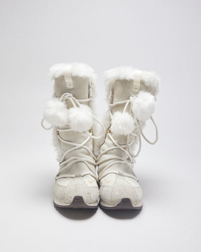 Vintage Nike Y2K Faux Fur Pom Pom Boots - UK 4.5
