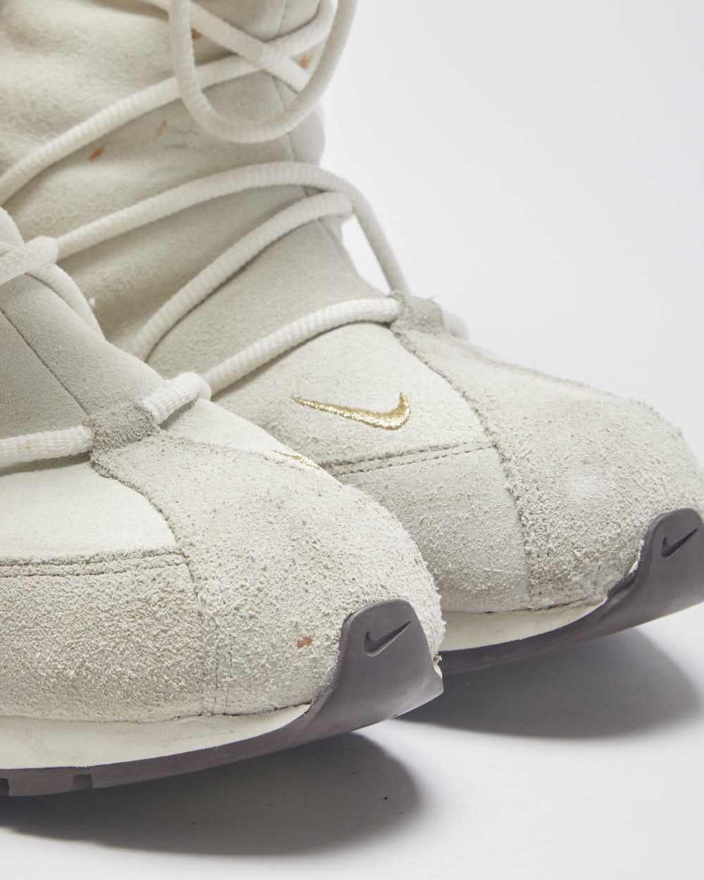 Vintage Nike Y2K Faux Fur Pom Pom Boots - UK 4.5