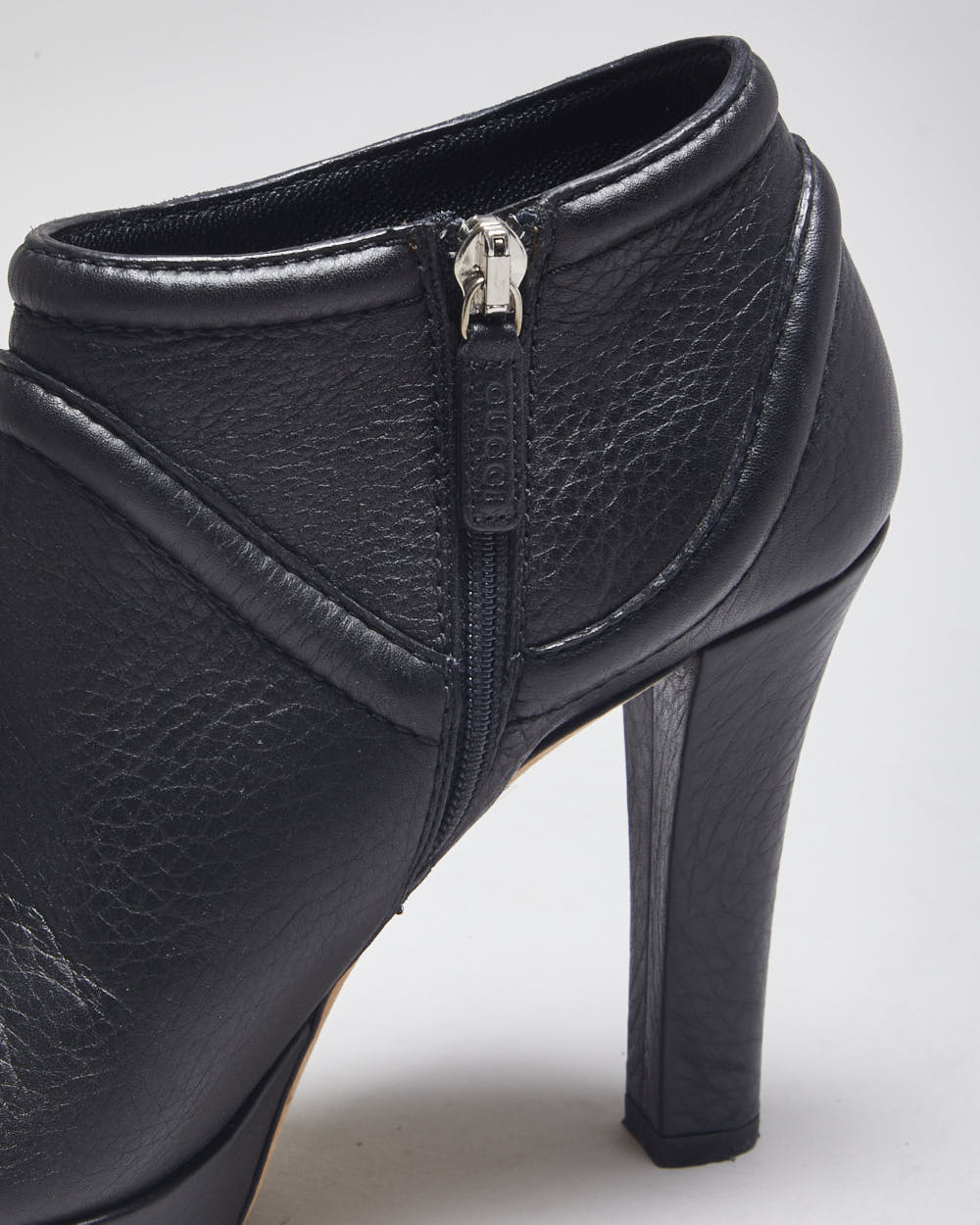 Gucci Leather Heeled Ankle Boot - UK 2