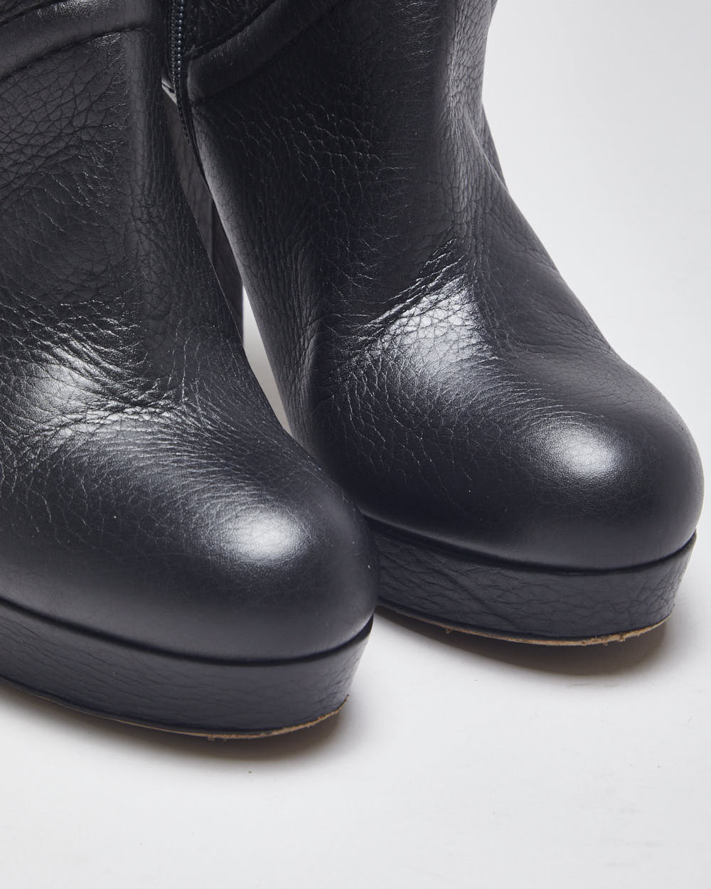 Gucci Leather Heeled Ankle Boot - UK 2