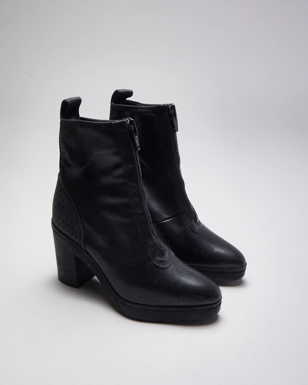 Vintage Women's Alexander Wang x H&amp;M Heeled Front Zip Boot - UK 3
