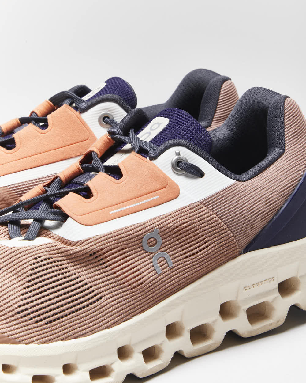 ON Cloudstratus Trainers - UK8.5