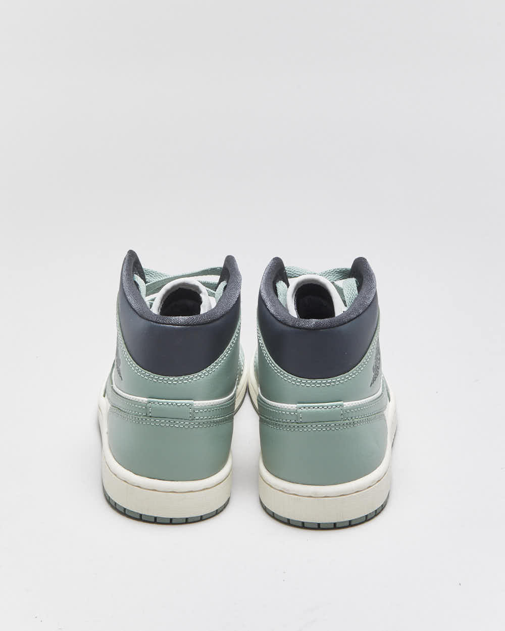 DS 2023 Nike Air Jordan 1 Mid 'Jade Smoke ' Women's Leather Trainers - UK4