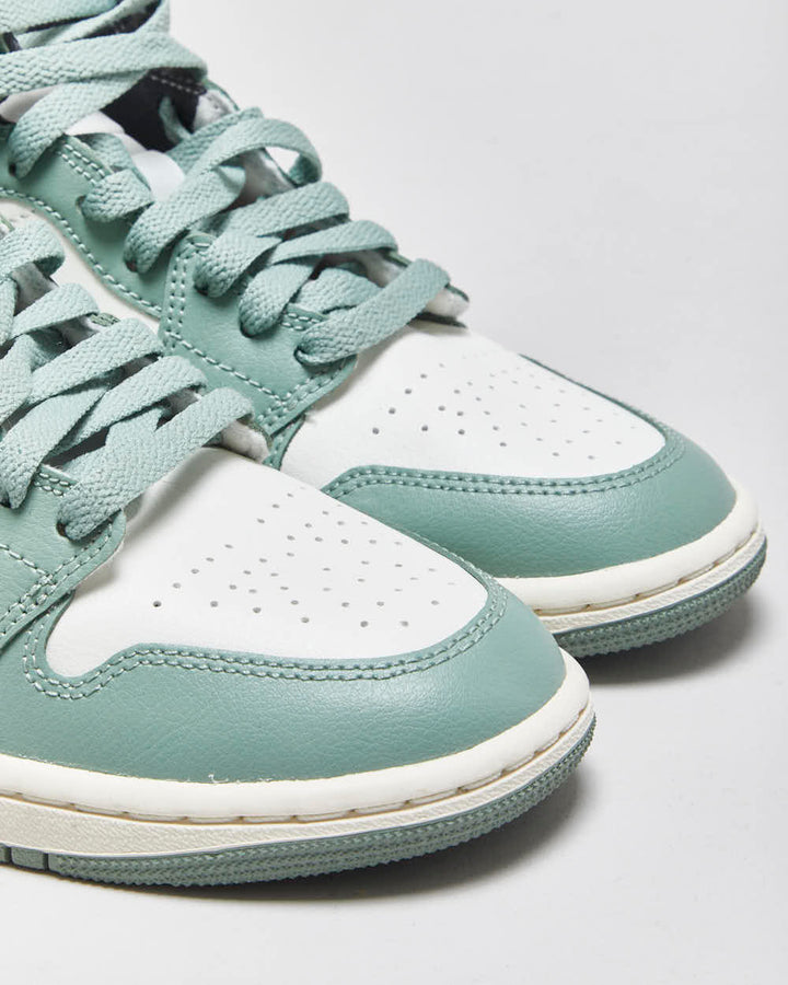 DS 2023 Nike Air Jordan 1 Mid 'Jade Smoke ' Women's Leather Trainers - UK4