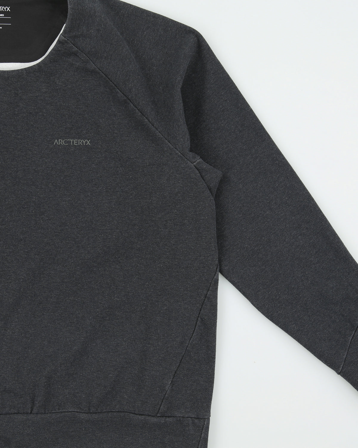 Arc'teryx Women's Graphite Momenta Centre Pullover Crewneck Sweatshirt - L