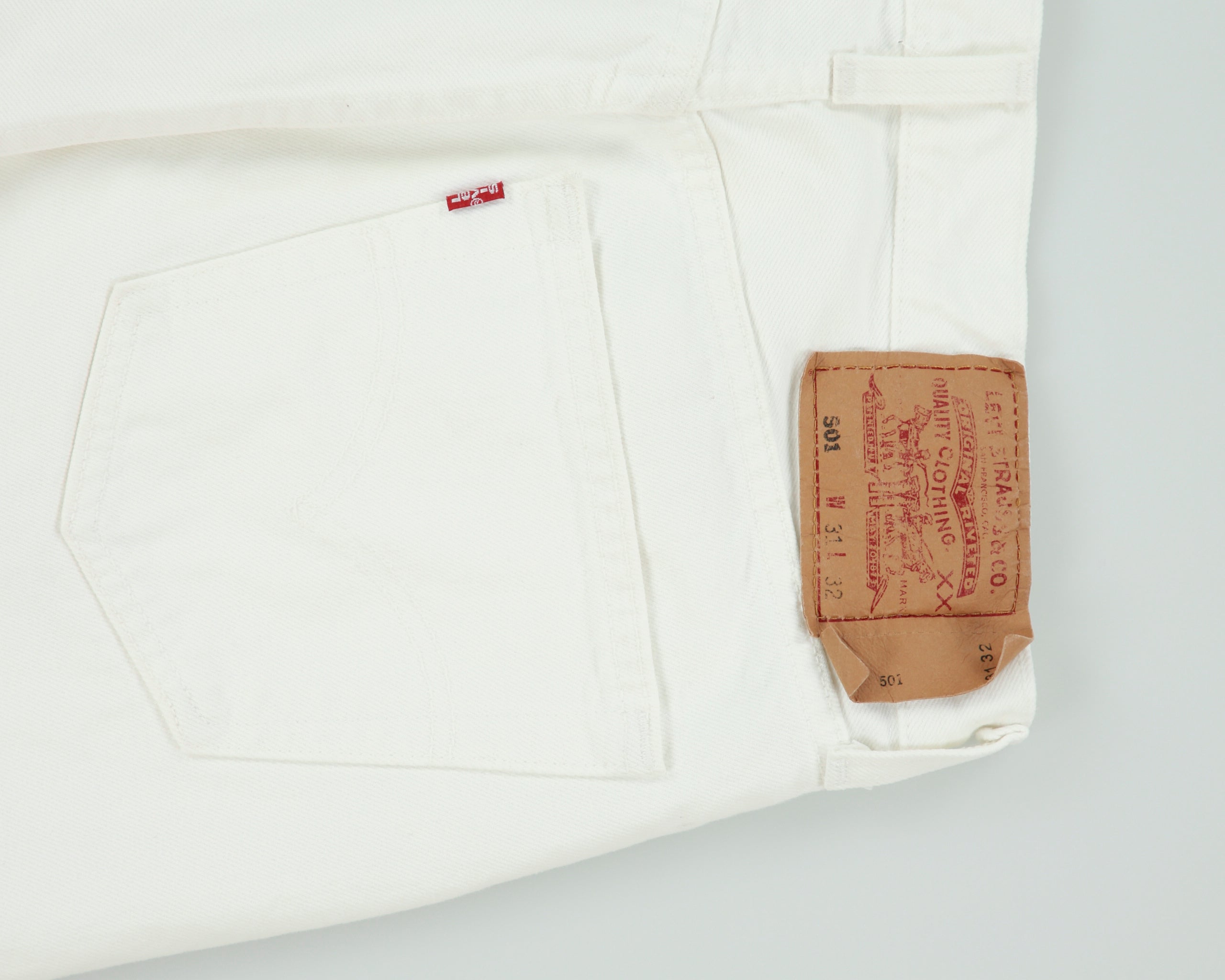 Vintage 1997 Levi's 501 Red Batwing Made In Canada Jeans - W29 L31