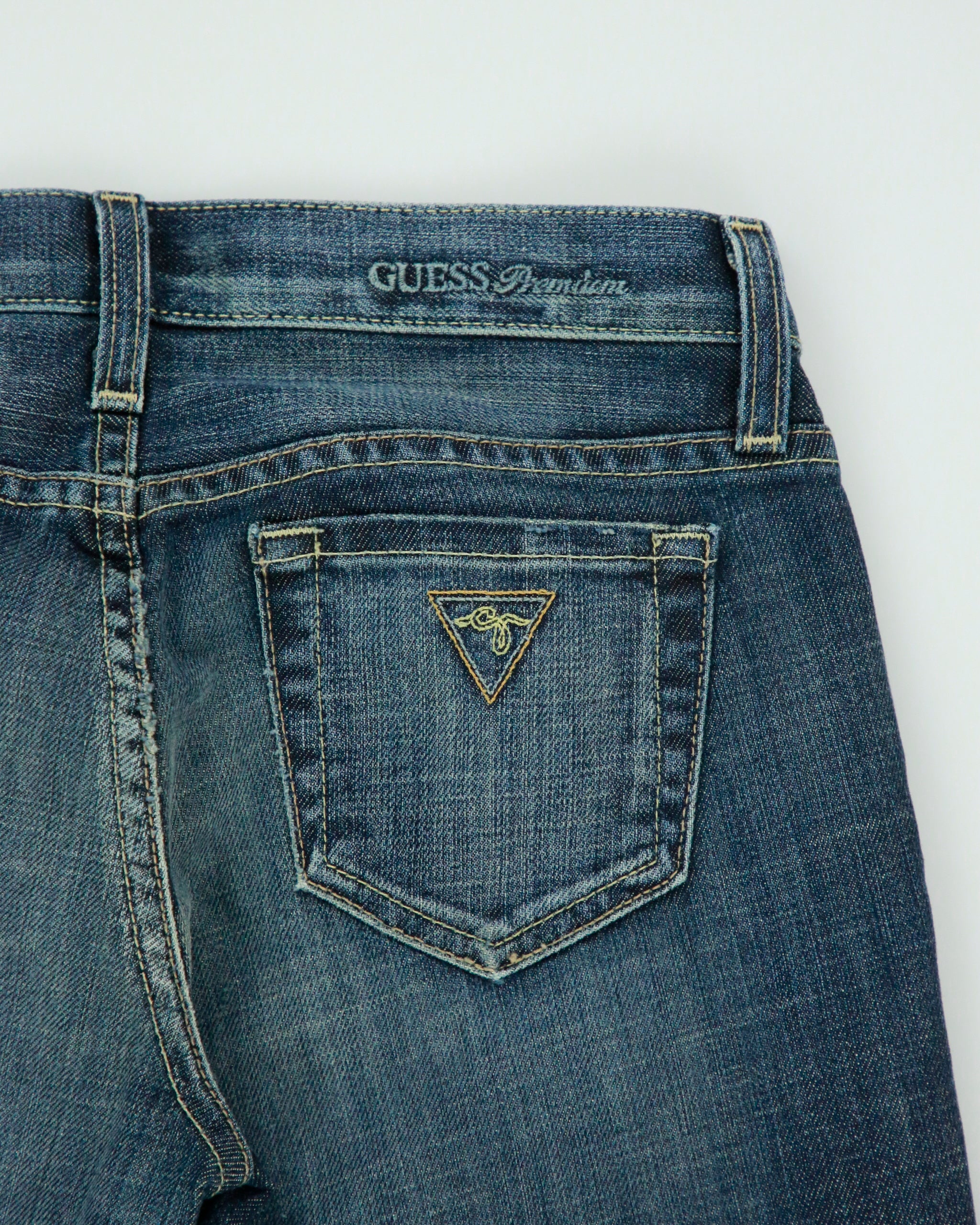 Vintage Y2K 2000s Guess 'Foxy Flare' Bootcut Jeans - W27 L32