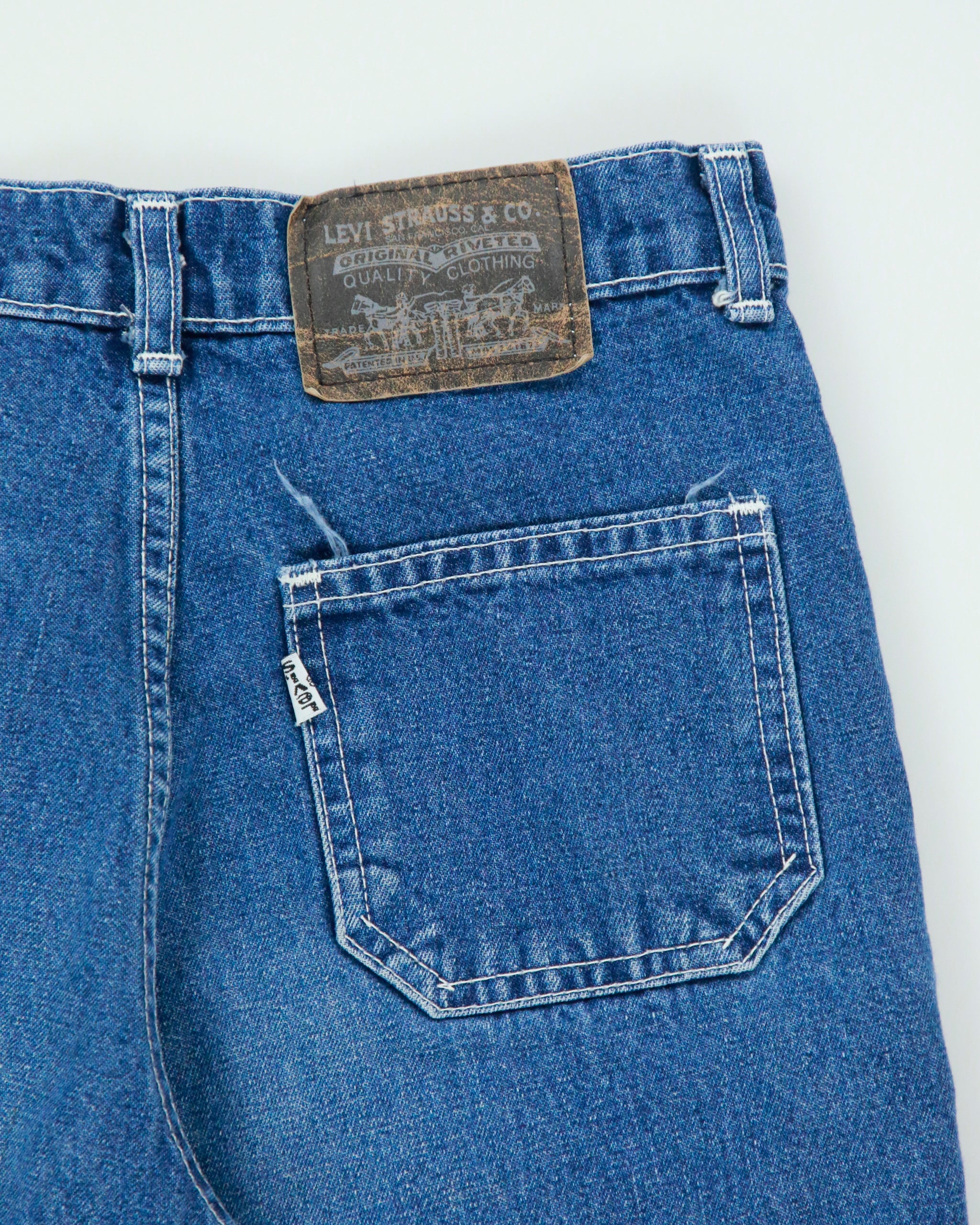 Vintage 1995 Levi's Batwing White Tab Made In Canada Raw Hem Flared Dragonfly Jeans - W25 L27