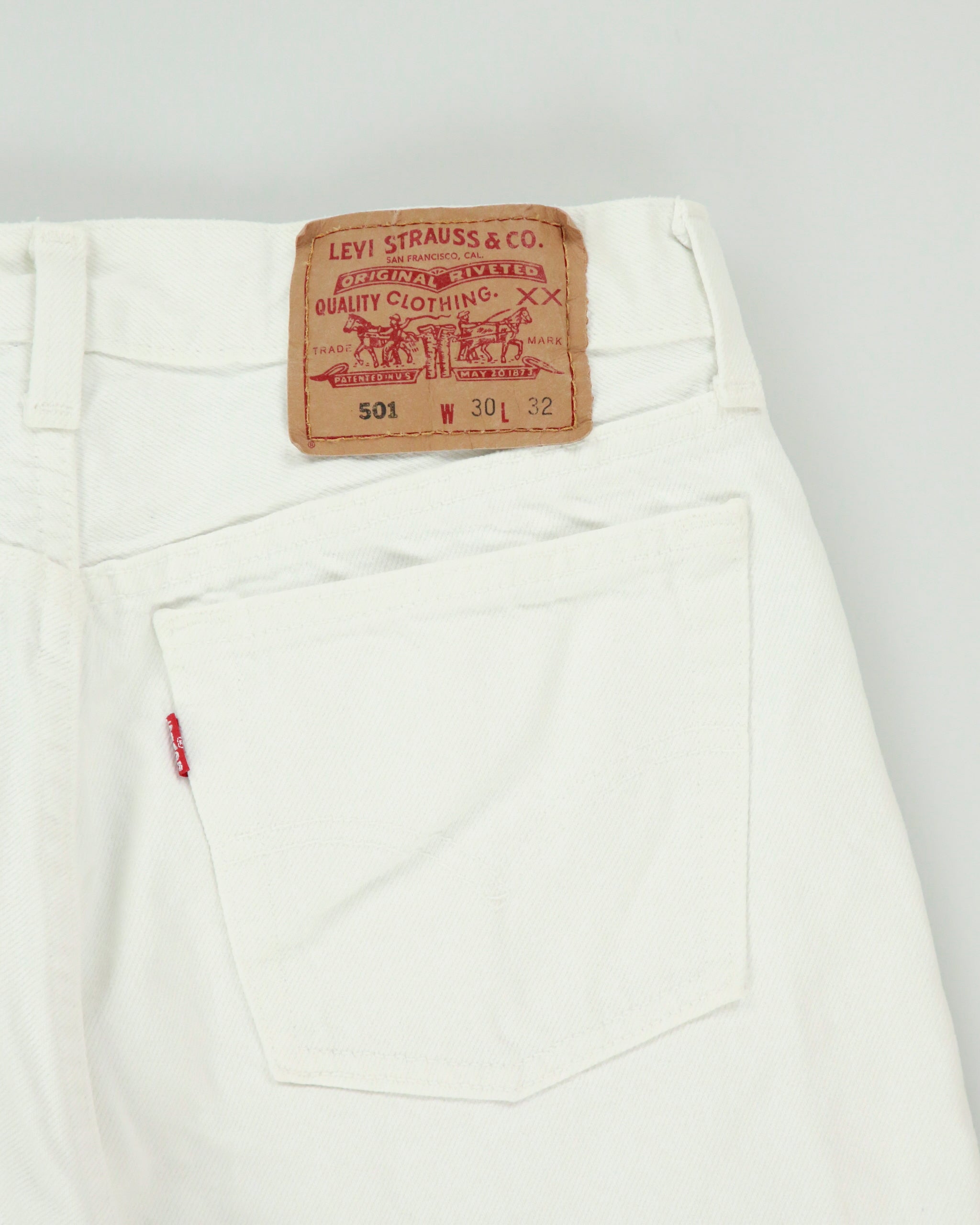 Vintage 1996 Levi's 501 Red Batwing Made In Canada Jeans - W27 L28