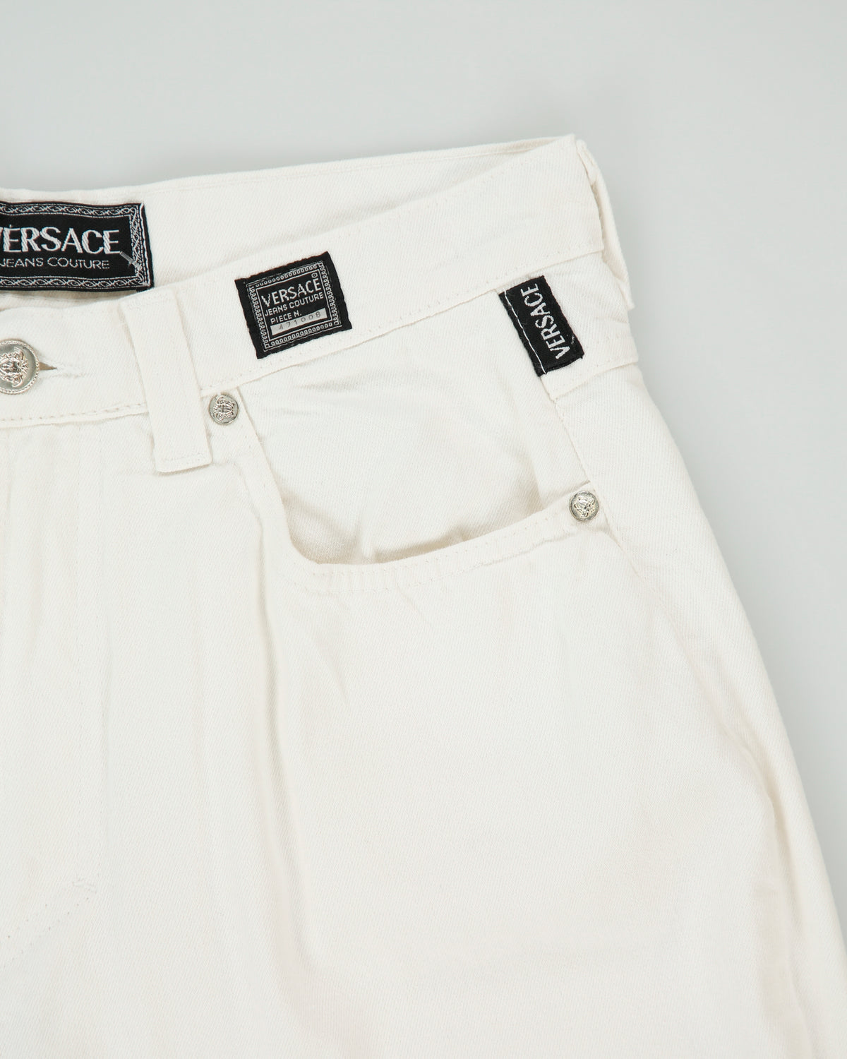 Vintage 1990s Versace Jeans Couture Women's High Rise Relaxed Fit Tapered Denim Jeans - W29 L31