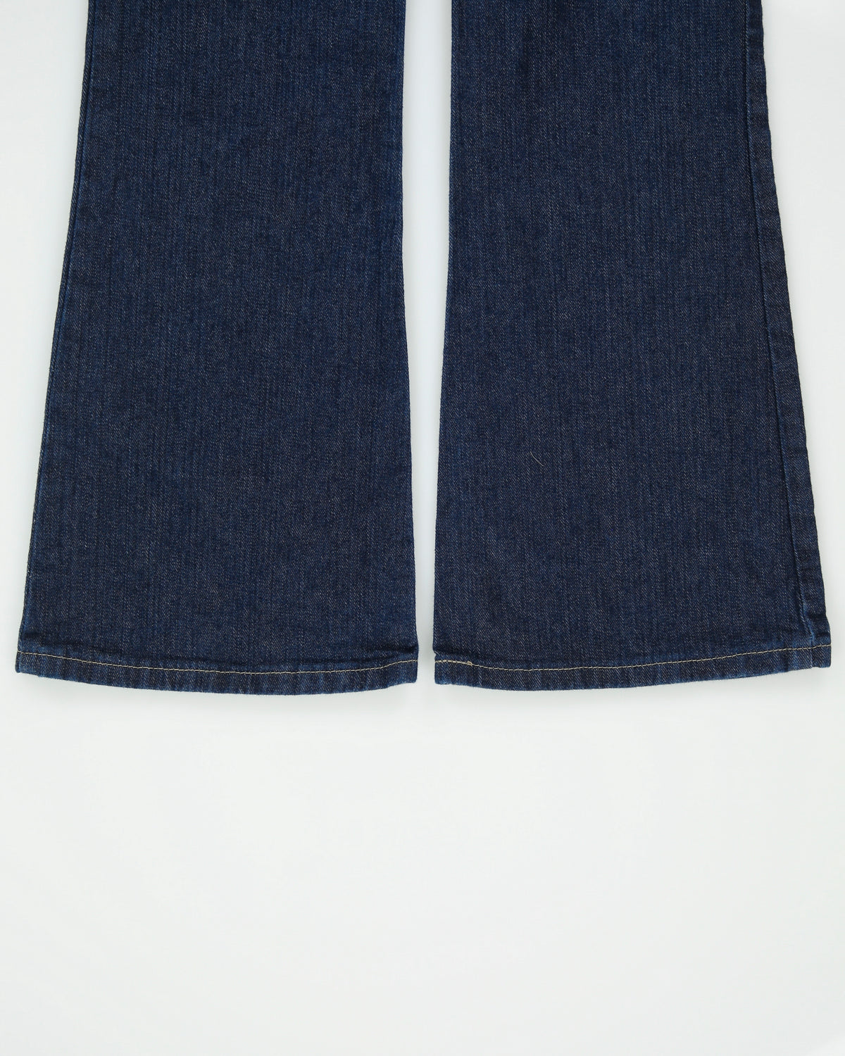 Vintage Y2K 00s Guess Women's Mid Rise Indigo Denim Made In America Bootcut Jeans - W30 L32