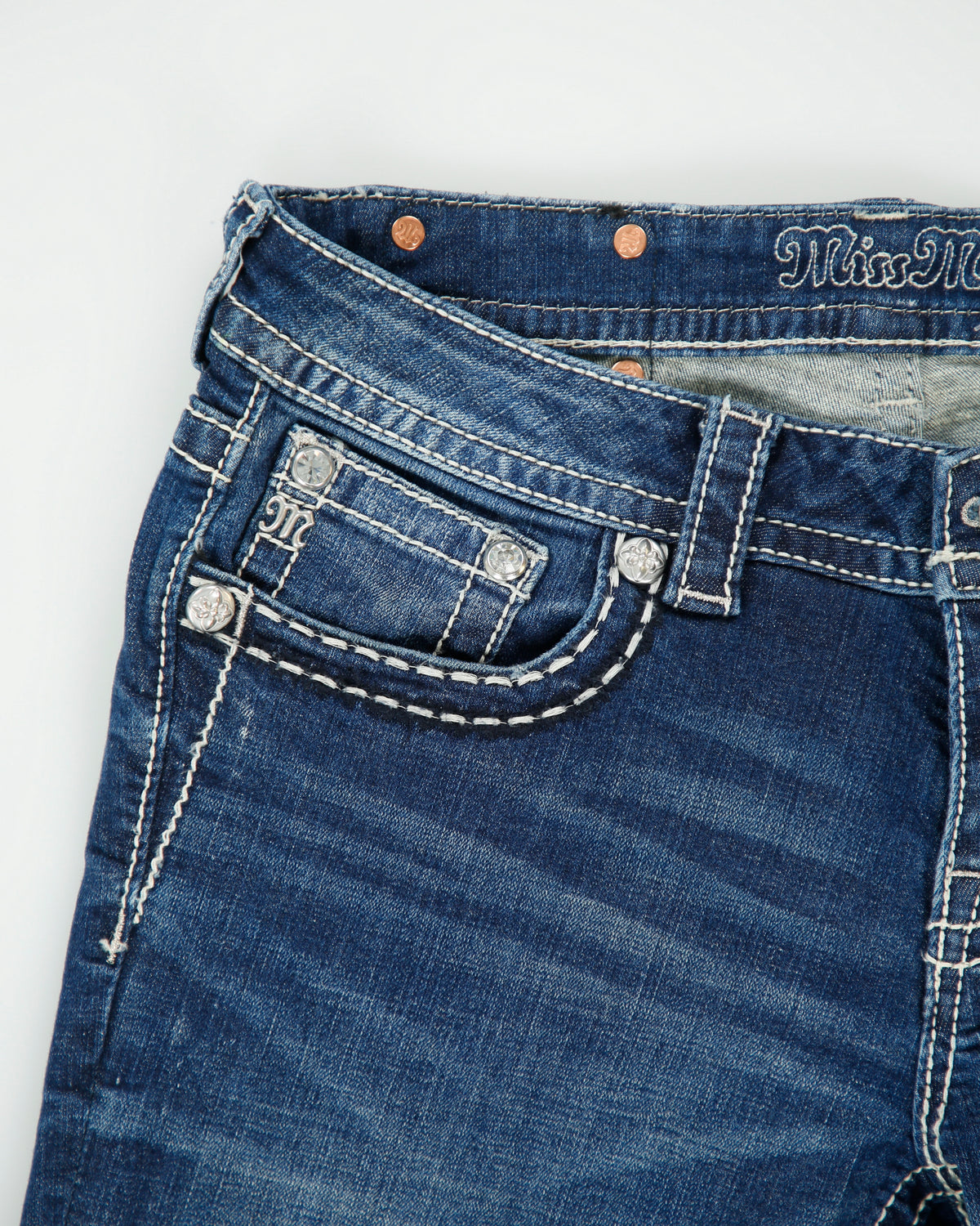 Vintage Y2K 00s Miss Me Women's Low Rise Contrast Stitch Rhinestone Embellished Flap Pocket Signature Bootcut Jeans - W30 L34