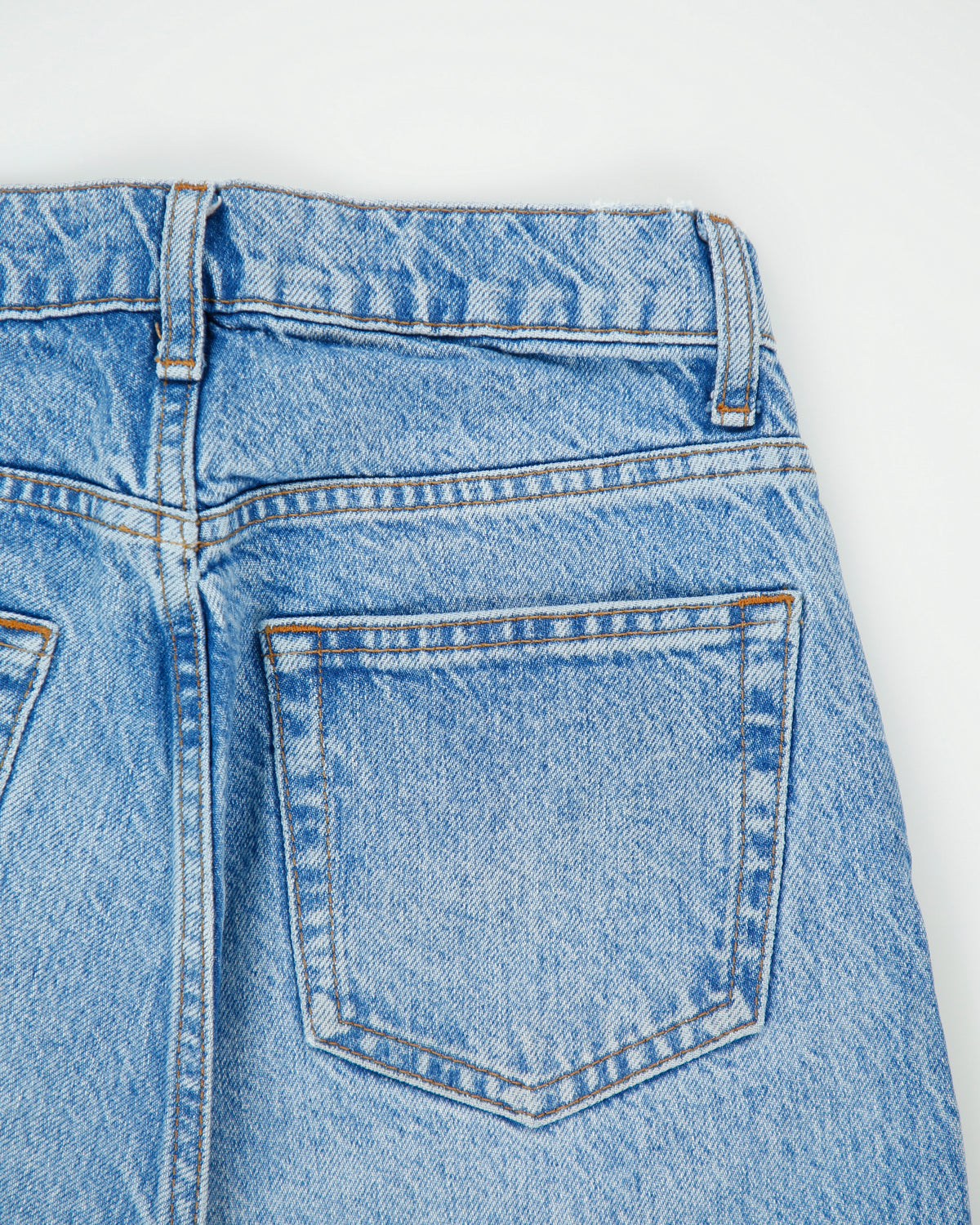 Reformation Women's 'Val 90's Mid Rise Straight Leg' Raw Hem Denim Jeans - W26 L31