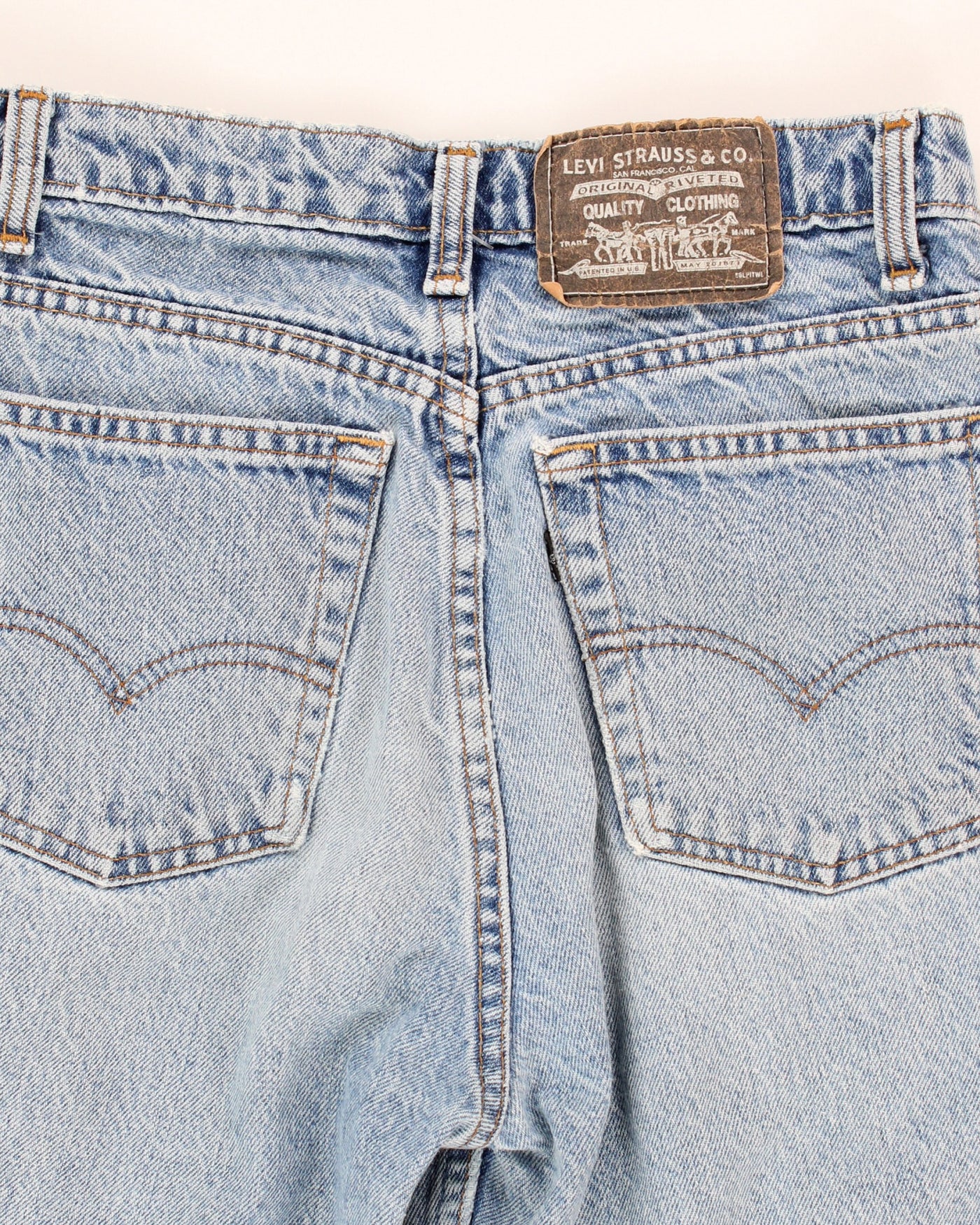 Vintage 90s Levi's Black Tab Lightwash Denim Jeans - W28 L31