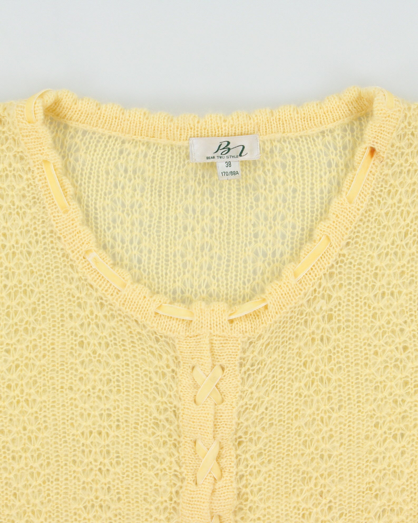 Vintage 1990s Bear Two Fine Wool Blend Knit Lace-up Short Sleeve Cardigan - M