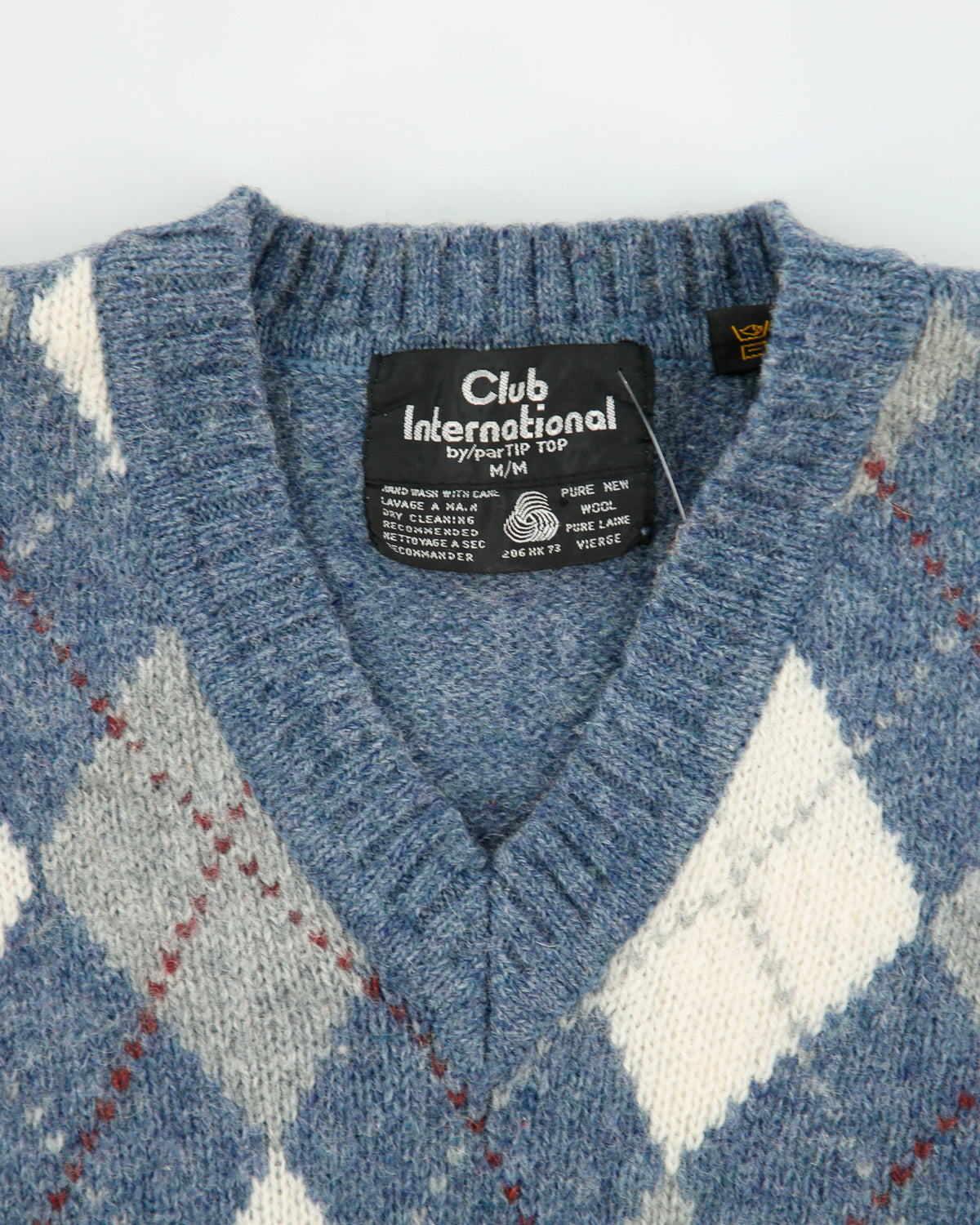 Vintage 1990s Club International Women's Shetland Wool Argyle Knit V-Neck Jumper - M