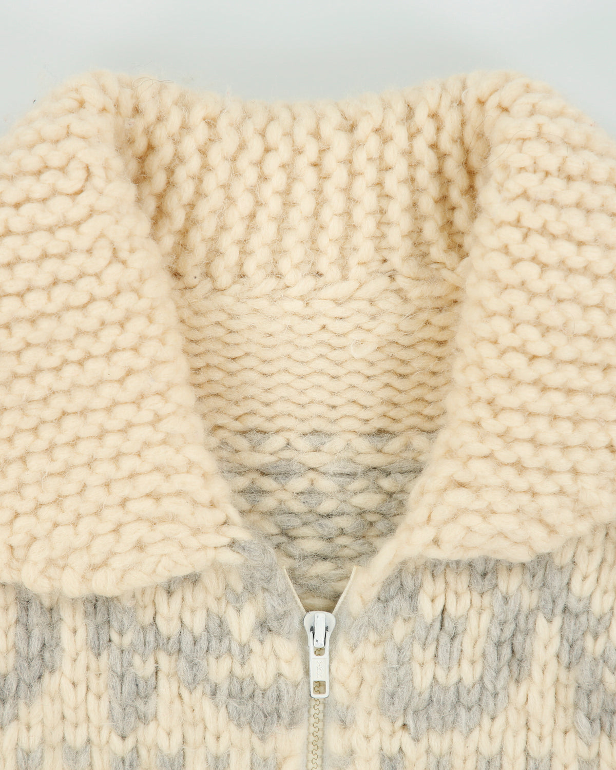 Vintage 1990s Handwoven In USA Women's Wool Chunky Knit Cowichan Cardigan - M