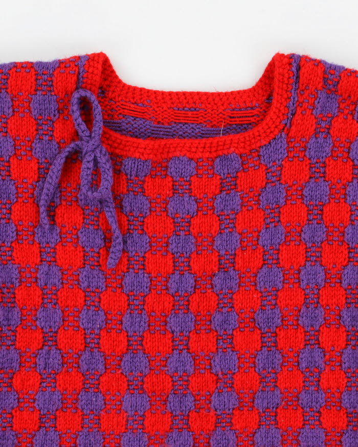 Vintage Woman's Hand Knit Checked Jumper - XS
