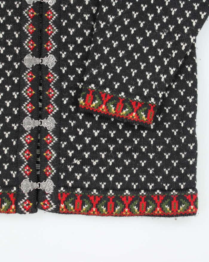 Vintage 80's Nordstrikk Clasp Close Wool Knit Cardigan - L