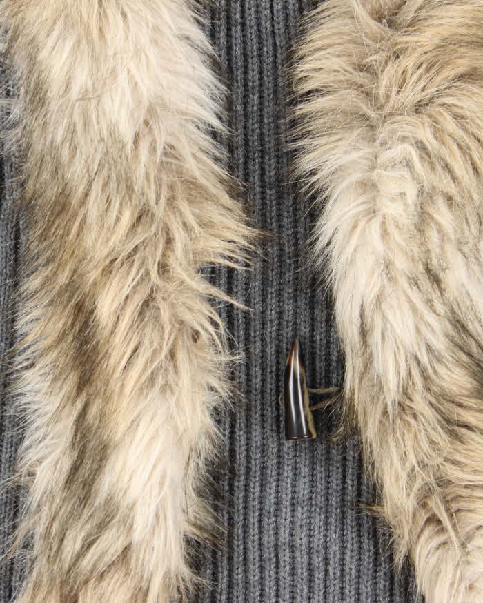 Y2k 00s Guess Faux Fur Collared Grey Knit Vest - M