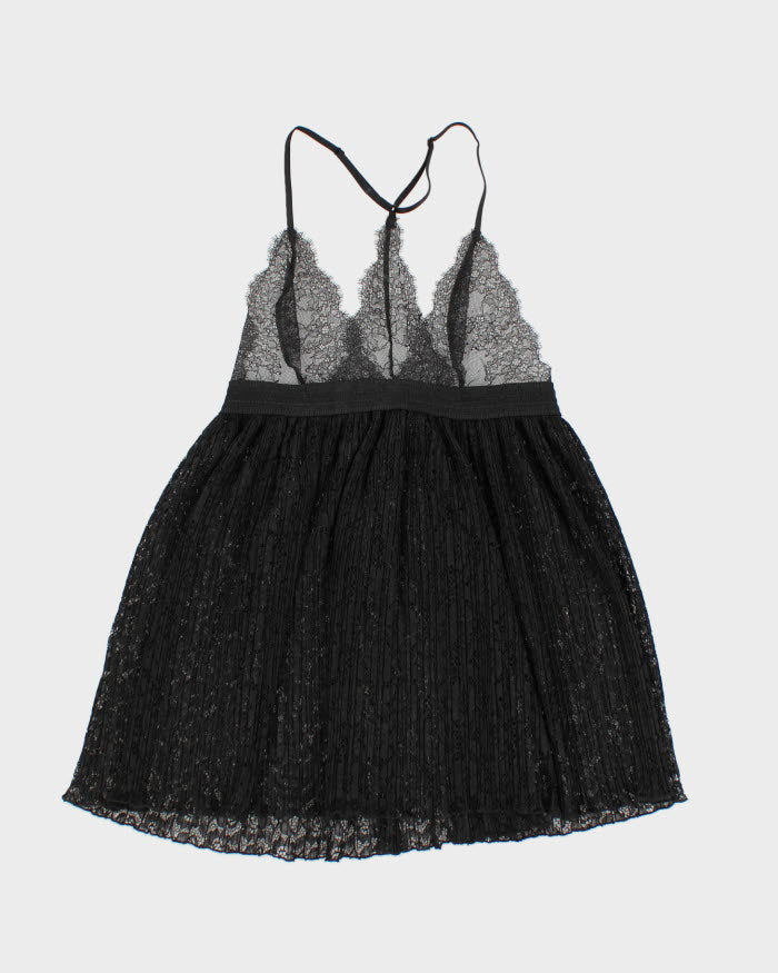 Victoria's Secret Black Lace Cami - M