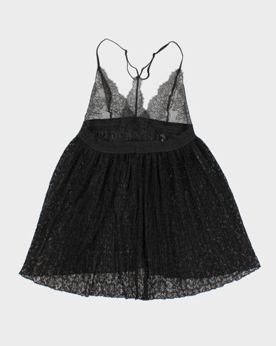 Victoria's Secret Black Lace Cami - M
