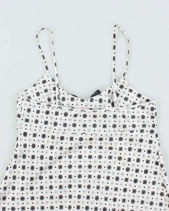 La Vie En Rose White and Black Pattern Lingerie Camisole - M