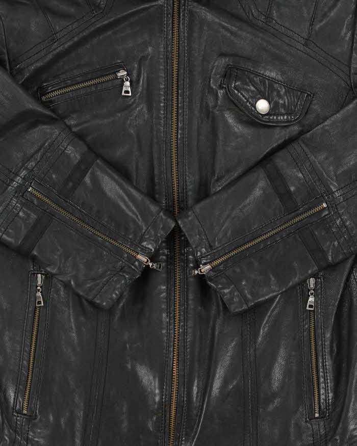 Vintage Y2K 00s Danier Women's Italian Calfskin Leather Cafe Racer Moto Jacket - S
