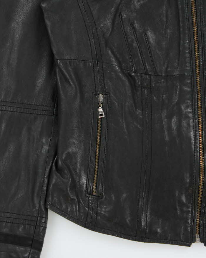Vintage Y2K 00s Danier Women's Italian Calfskin Leather Cafe Racer Moto Jacket - S