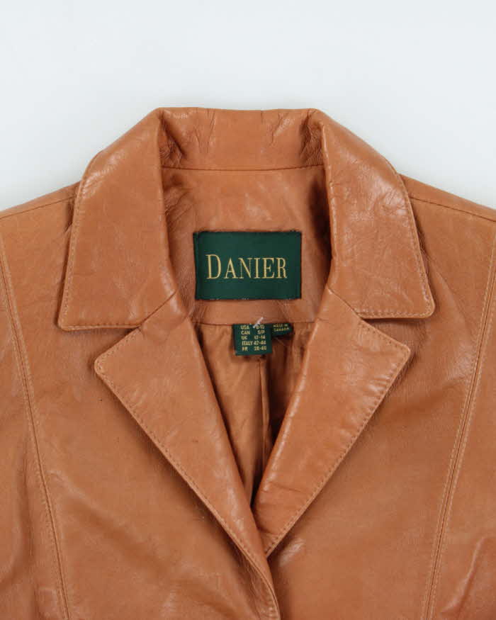 Vintage 1990s Danier Women's Tan Calfskin Leather Blazer Jacket - S