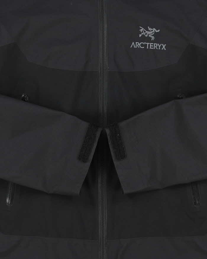 Arc'teryx Beta AR Women's Lightweight Gore-Tex Hard-Shell Mountain Jacket - S