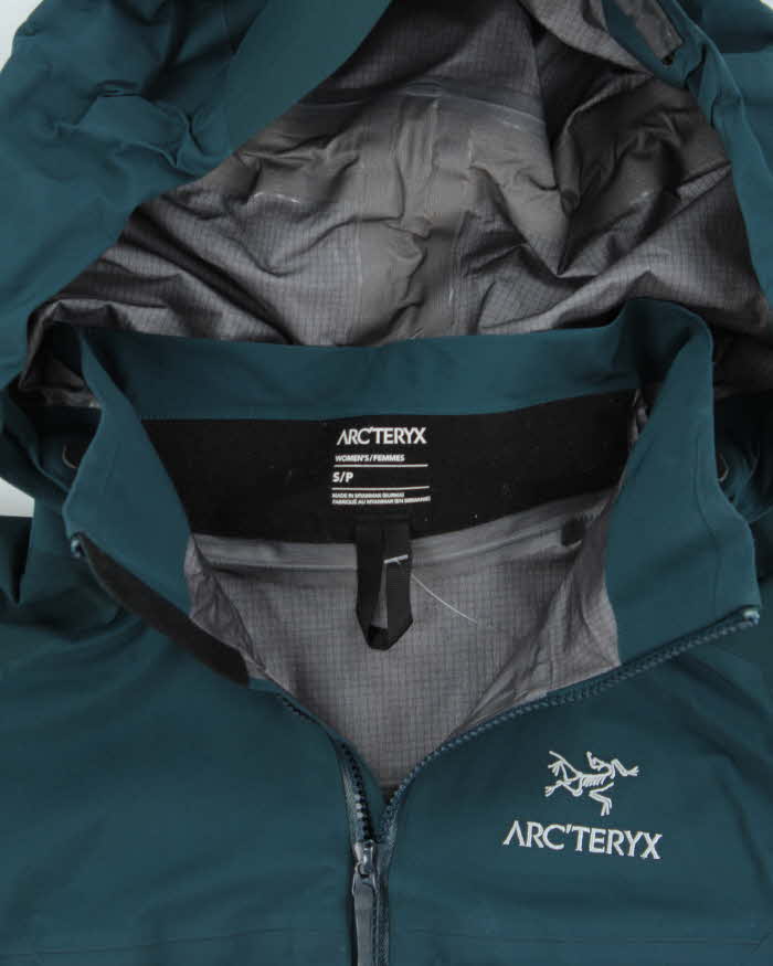 Arc'teryx Beta AR Women's Teal Lightweight Gore-Tex Pro Hard-Shell Mountain Jacket - S