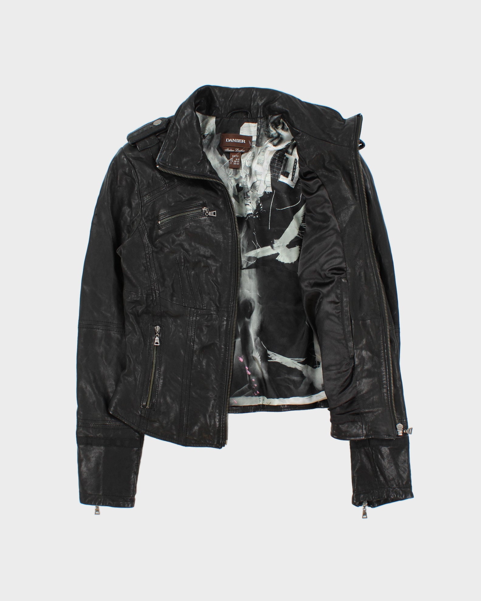 Vintage Y2K 00s Danier Women's Italian Calfskin Leather Cafe Racer Biker Jacket - S