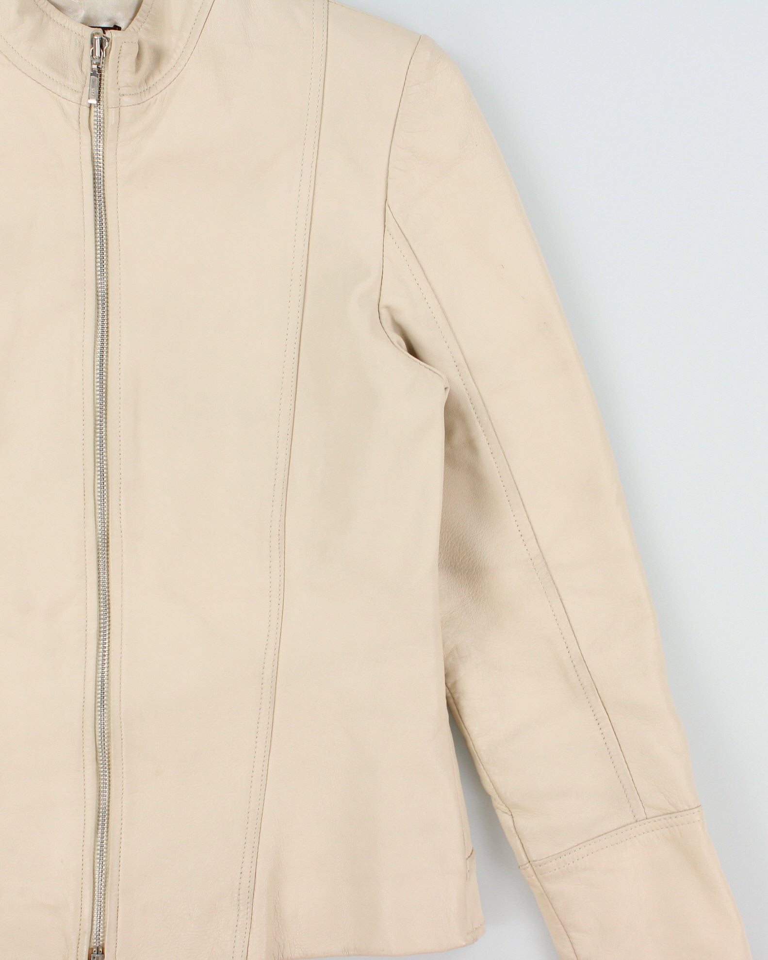 Vintage Y2K 00s Danier Women's Cream Leather Cafe Racer Biker Jacket - S