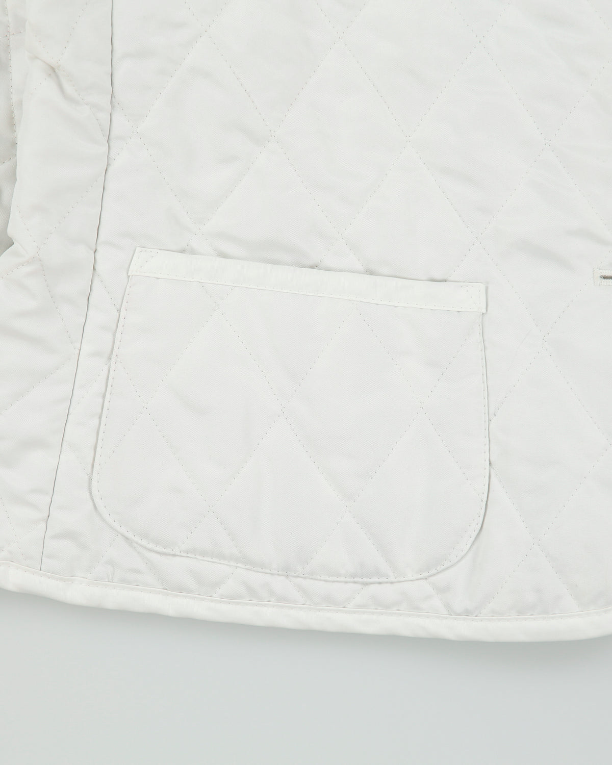 Vintage Y2K 00s Burberry Women's White Nova Check Lined Cropped Quilted Slim Fit Jacket - L
