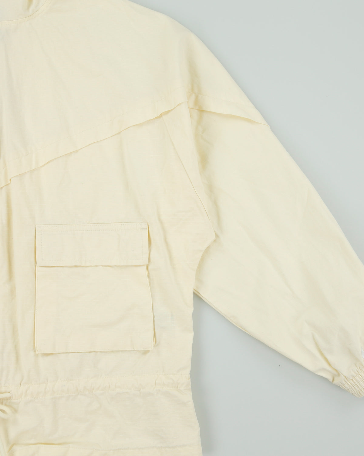 Nike Women's Cream Icon Clash Windrunner Canvas Boxy Oversized Jacket - XS