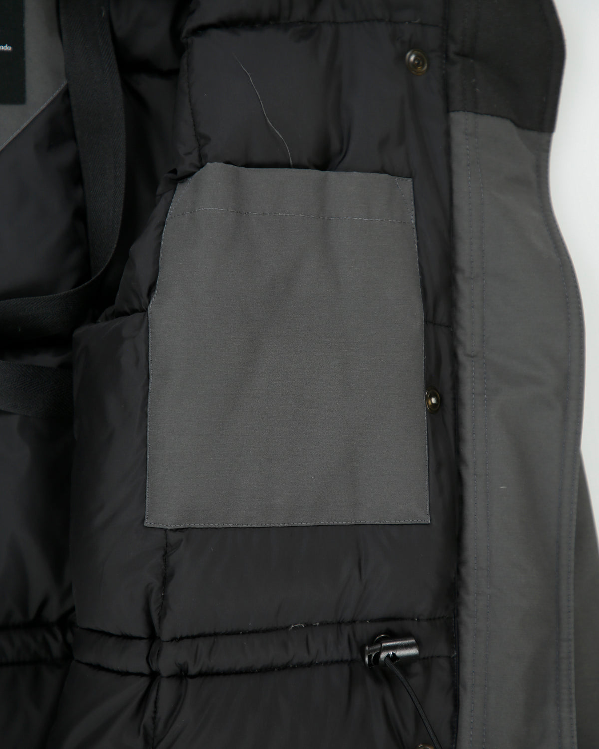 Canada Goose Women's Graphite 6550L Trillium Heritage Made In Canada 625 Fill Duck Down Mid-Length Parka - M