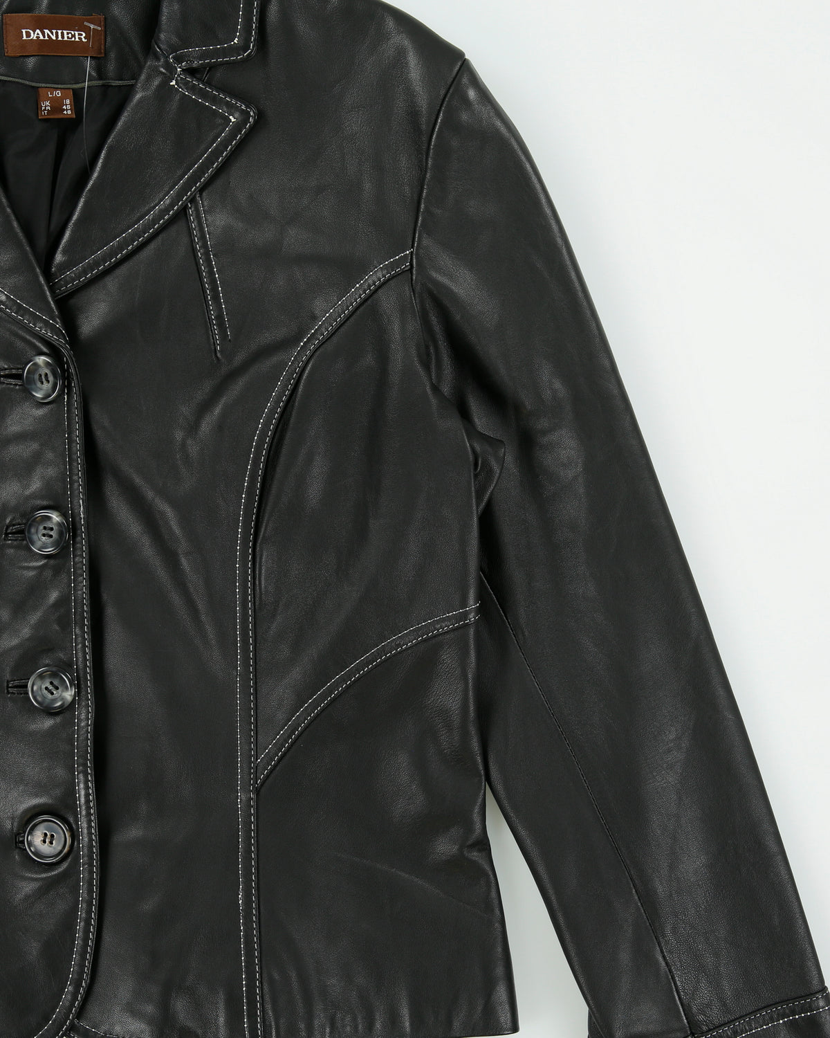 Vintage Y2K 00s Danier Women's Calfskin Leather Contrast Stitch Cropped Blazer Jacket - L