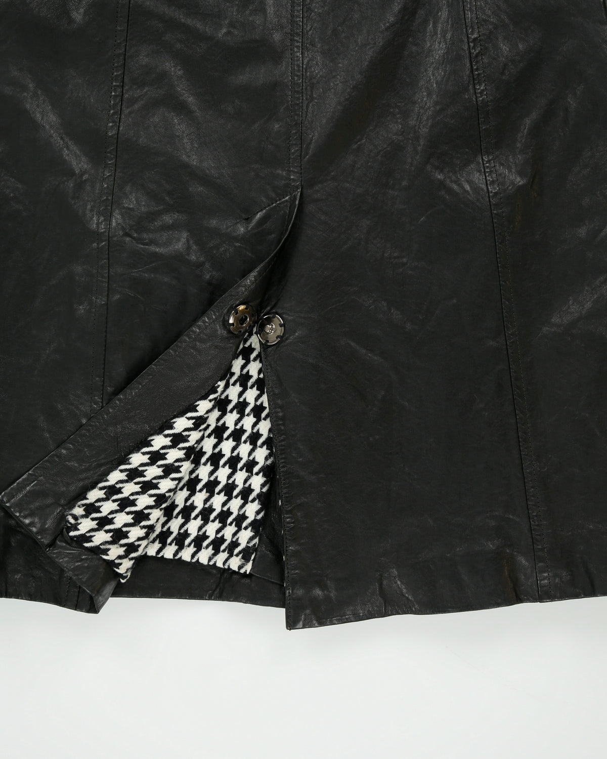 Vintage Y2K 00s Danier Women's Italian Calfskin Houndstooth Thinsulate Lined Leather Funnel Neck Mac - M