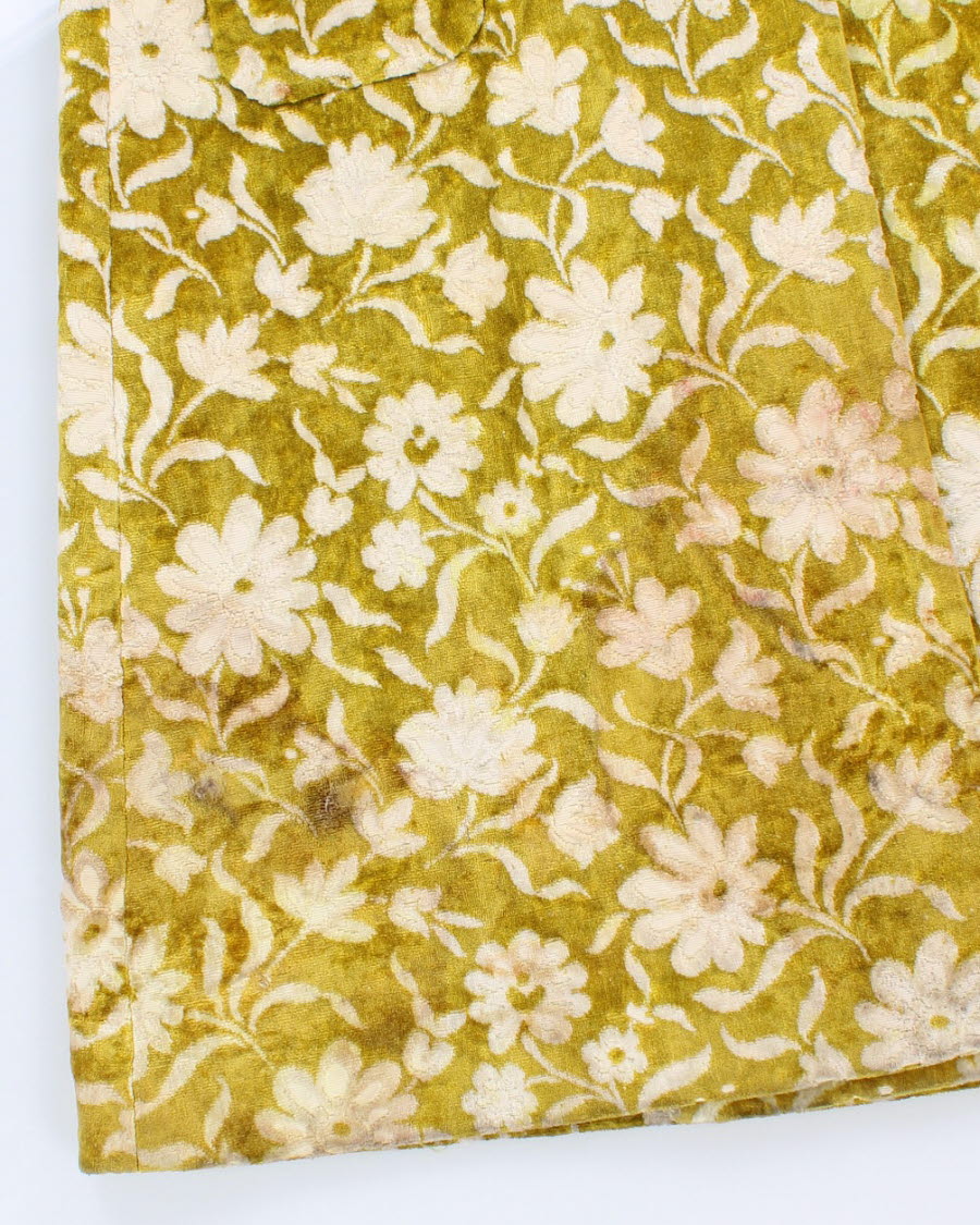 1960s Woman's Vintage mod Floral yellow printed Velvet Carpet Coat - M