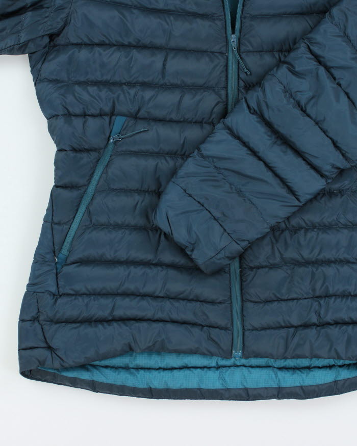 Vintage Women's Arc'teryx Quilted Hooded Jacket - L