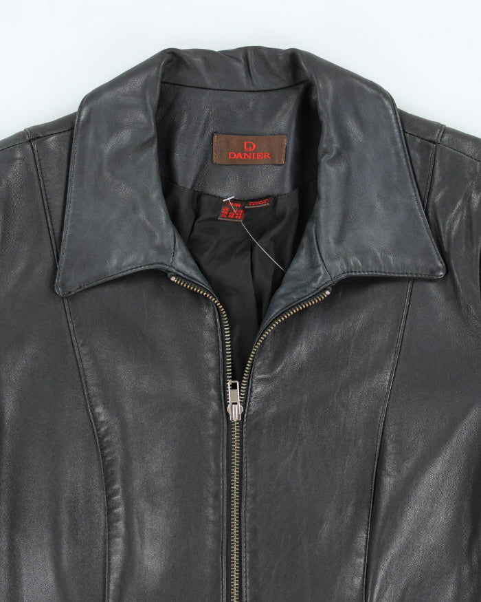 Vintage Y2K Danier Slim Fit Zip Up Leather Jacket - M