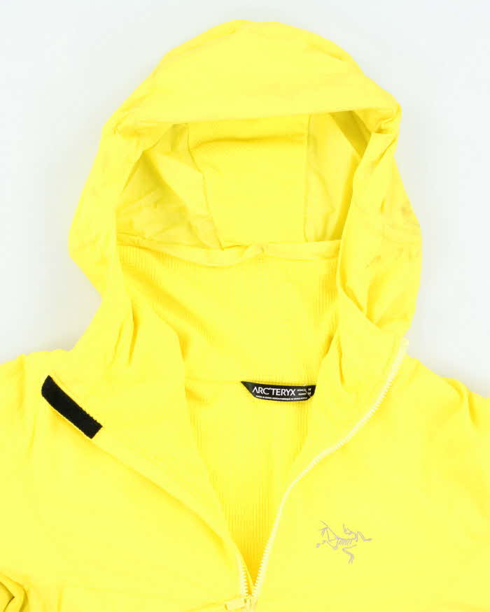 Vintage Women's Arc'teryx Lightweight Hooded Jacket - M