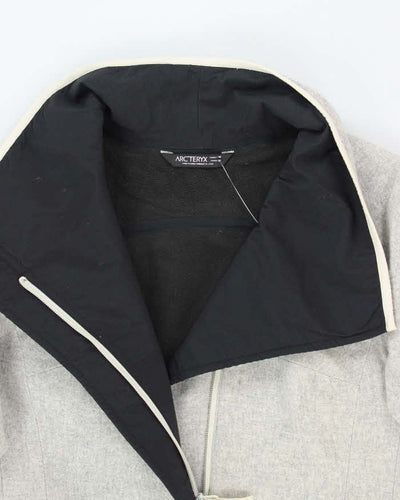 Vintage Women's Arc'teryx Long Funnel Neck Coat - M