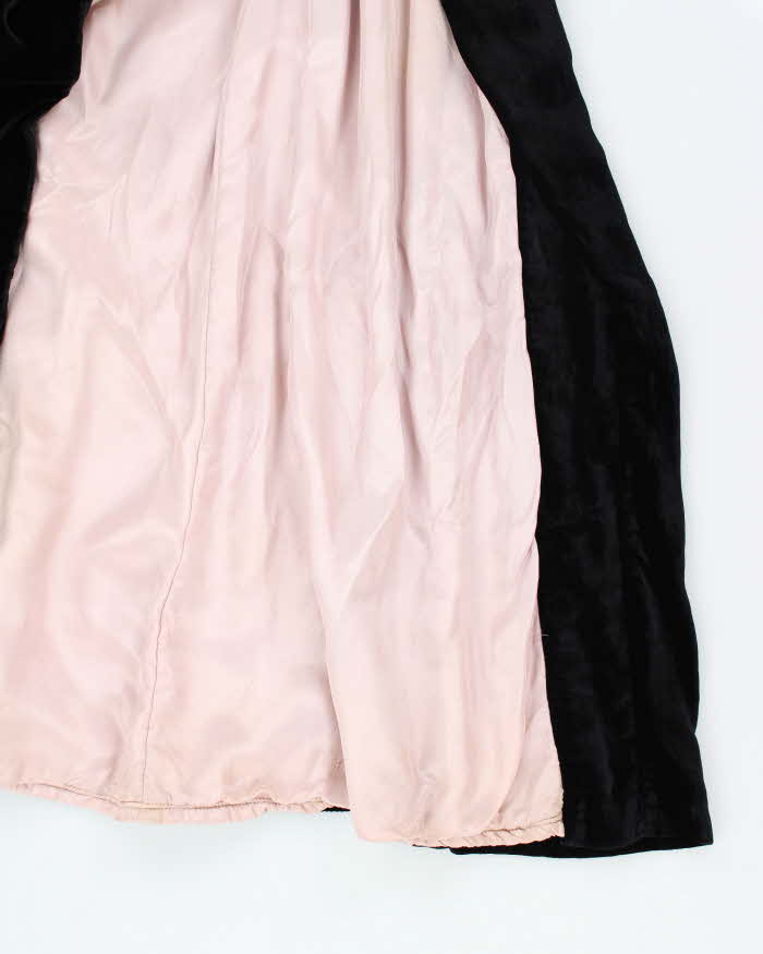 Vintage 20s Velvet Cape