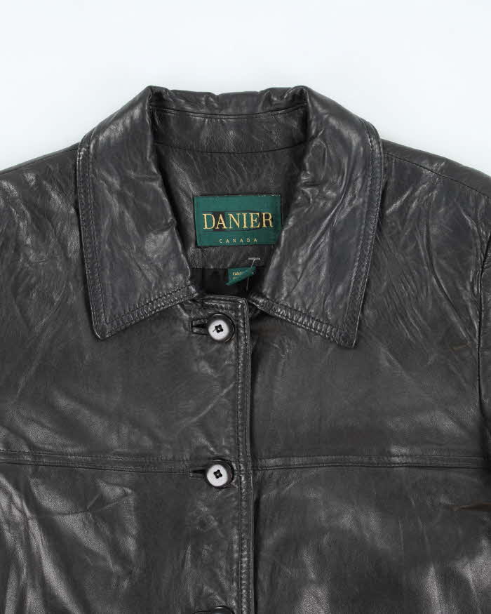 Vintage 2000's Women's Danier Button Up Leather Jacket - S