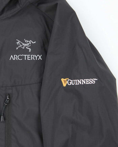 Vintage Y2K Arc'teryx Guinness Embroidered Lightweight Anorak Jacket - M