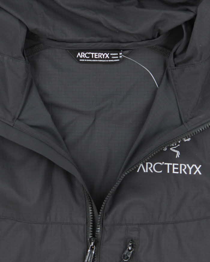 Vintage Y2K Arc'teryx Guinness Embroidered Lightweight Anorak Jacket - M