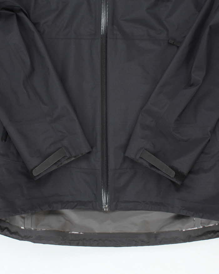 Vintage Arc'teryx Embroidered Gore-Tex Hooded Jacket - L